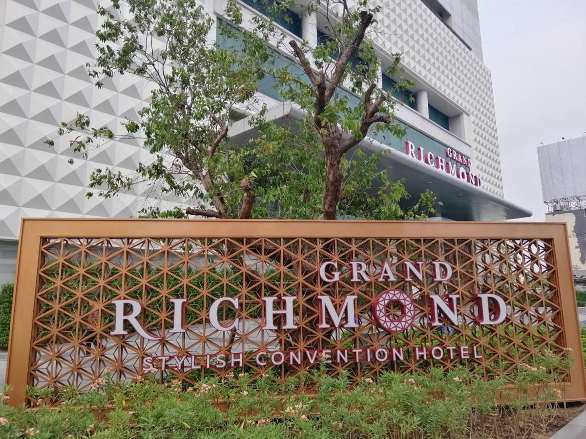 Grand Richmond Stylish Convention Hotel Нонтхабури Экстерьер фото