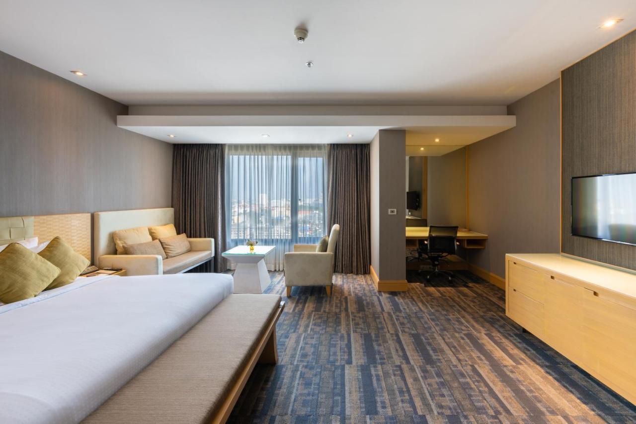 Grand Richmond Stylish Convention Hotel Нонтхабури Экстерьер фото